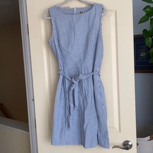 Anne Klein seersucker dress with pockets!  Size 14